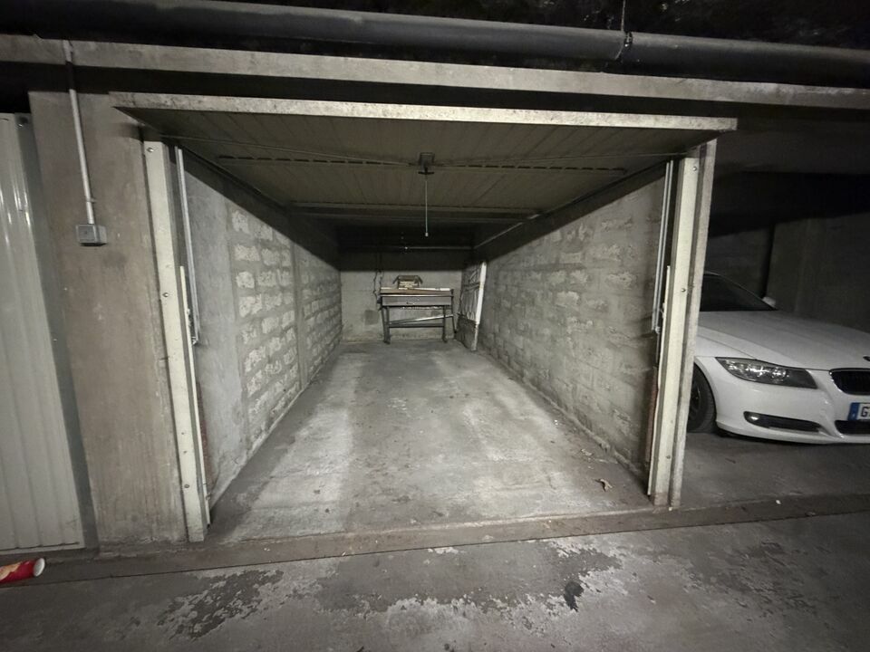 Parking – Vente – LYON – 12 m²