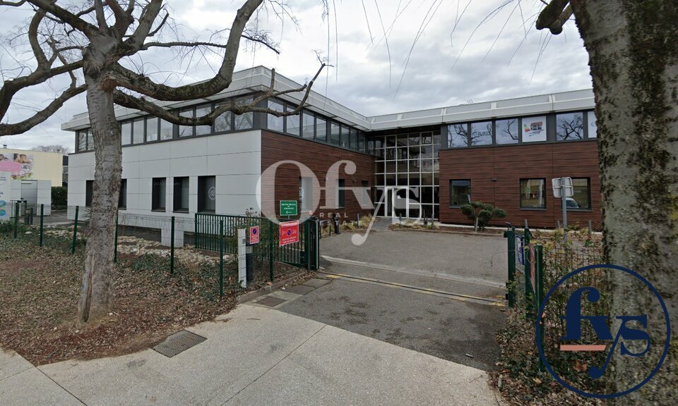 Bureaux – Location – LYON – S07 Gerland – 200 m²