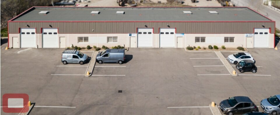 Local d&rsquo;activité – Location – CHASSIEU – S22 Grand Lyon Est – 240 m²